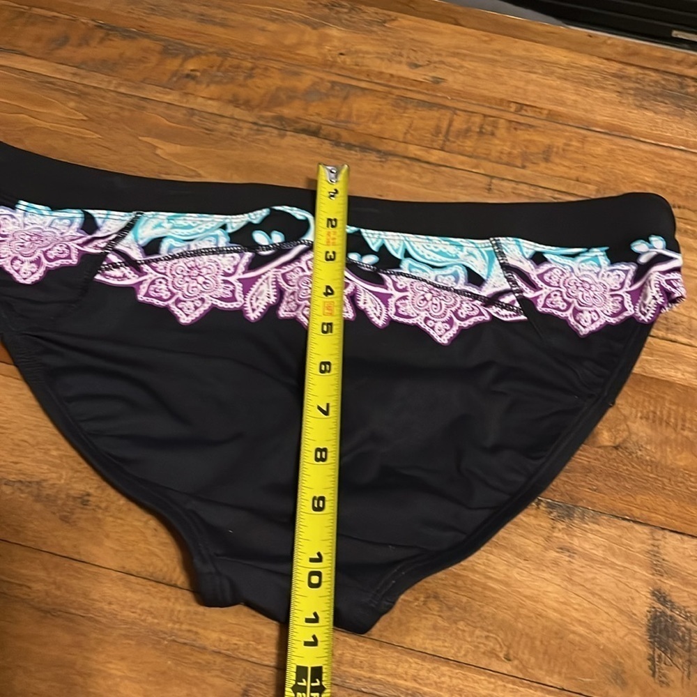 Athleta Hilo Band Bottom HILB
Bikini Bottoms NWT Size L - Picture 6 of 6